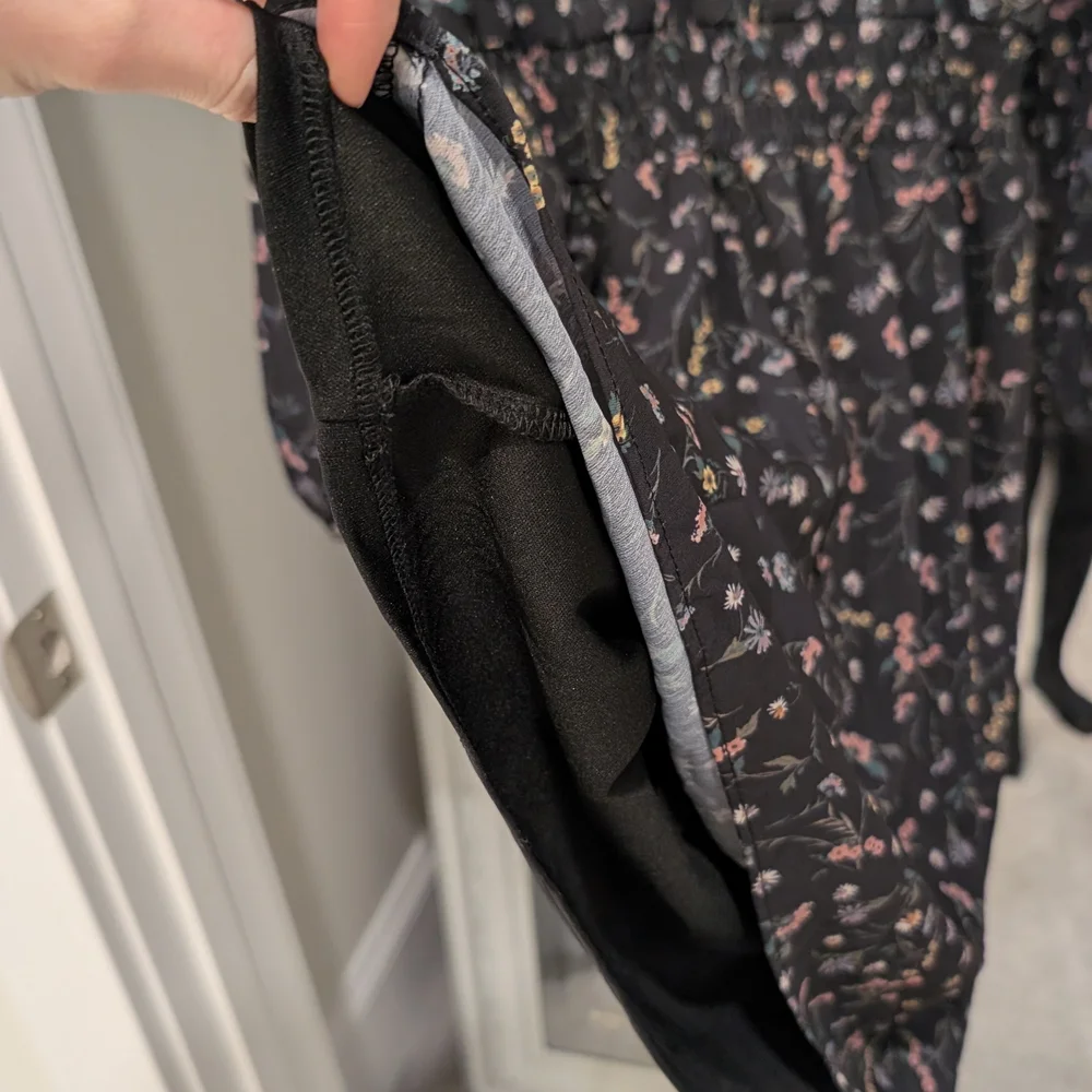 NWT Aqua Girls Black Floral Dress - Picture 5 of 5
